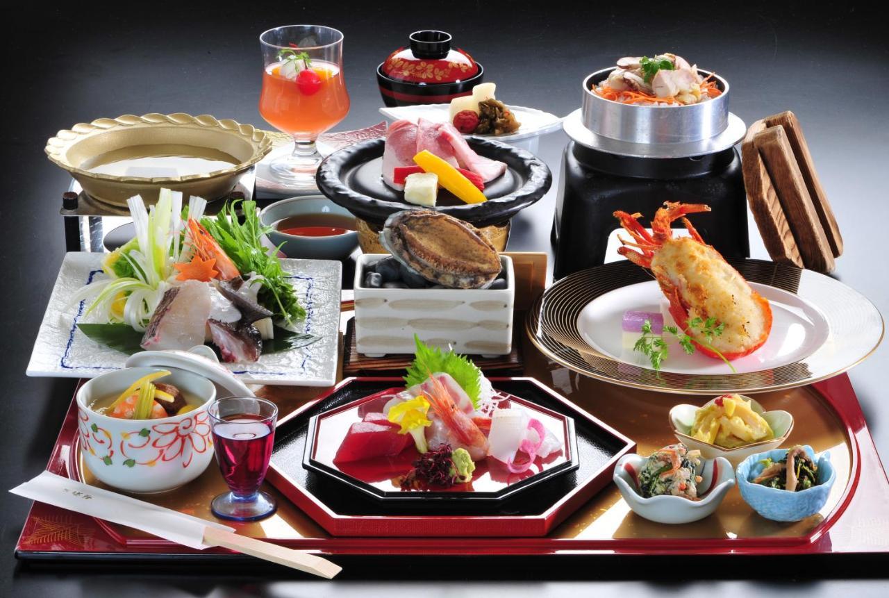 Hotel Sanrakuso Shirahama Eksteriør bilde