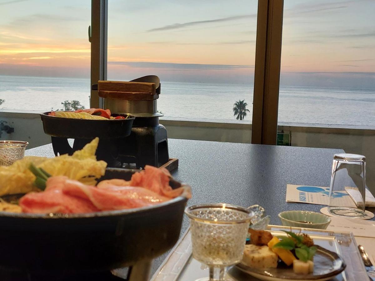 Hotel Sanrakuso Shirahama Eksteriør bilde