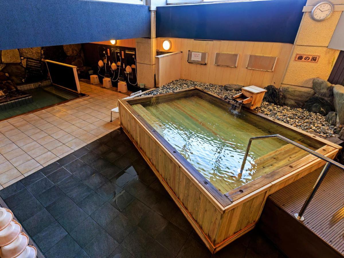 Hotel Sanrakuso Shirahama Eksteriør bilde